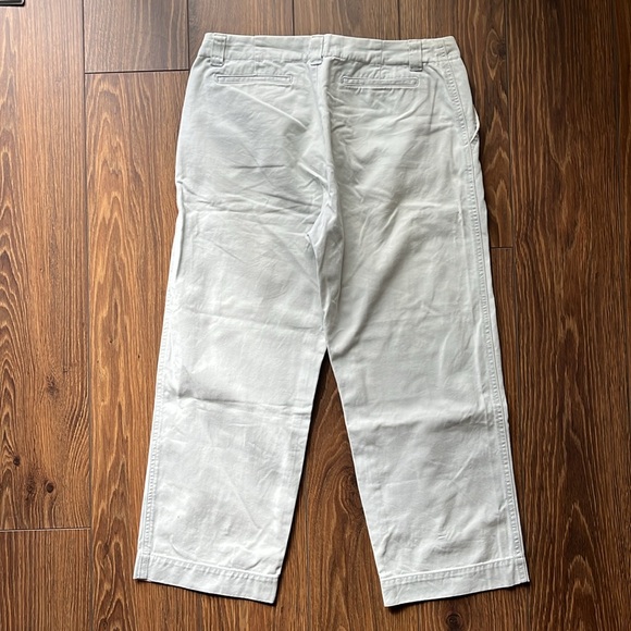 Gap Mid-Rise Capri Khakis - Straight cut, Off-white - Picture 3 of 12